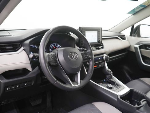 Used 2022 Toyota RAV4 XLE w/ XLE Grade Weather Package image 17