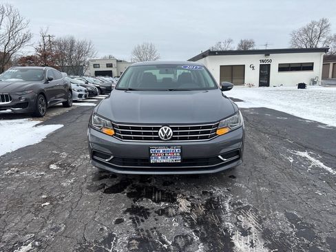 Used 2017 Volkswagen Passat 1.8T SE image 8