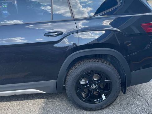New 2026 Volkswagen Atlas Peak Edition AWD/4WD image 6
