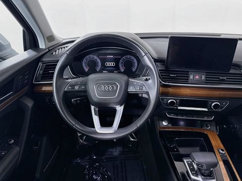 Used 2023 Audi Q5 2.0T Premium Plus w/ Premium Plus Package AWD/4WD image 22