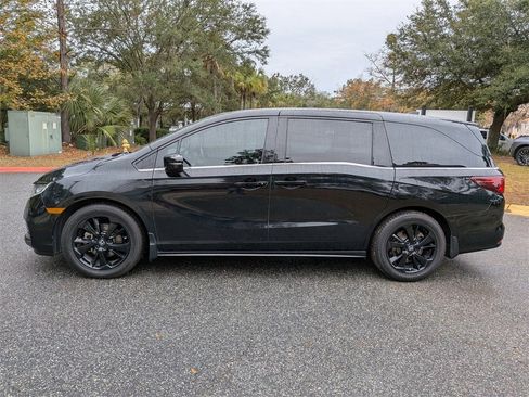 Used 2023 Honda Odyssey Sport image 7