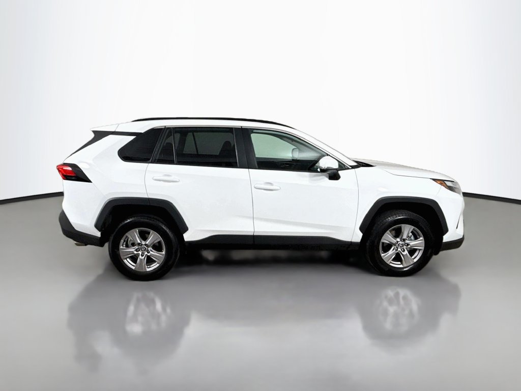 Used 2025 Toyota RAV4 XLE FWD image 8