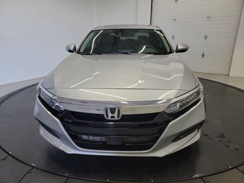 Used 2019 Honda Accord EX image 2