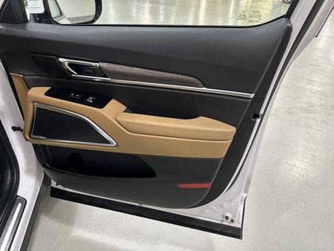 Used 2022 Kia Telluride SX image 38