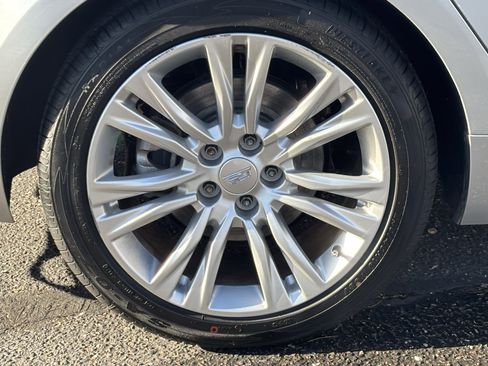 Used 2019 Cadillac XTS Luxury image 7