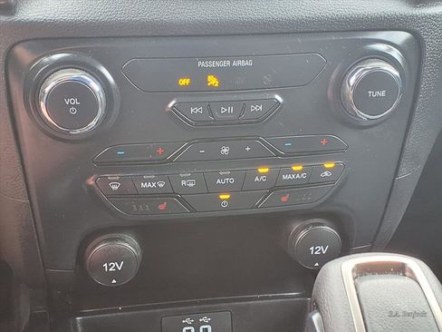 Used 2022 Ford Ranger Lariat w/ Equipment Group 501A High image 11