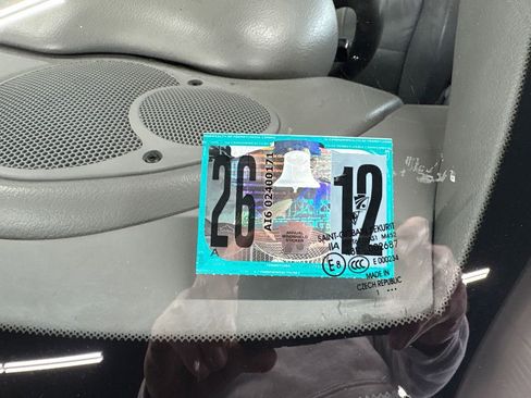 Used 2004 Porsche 911 Carrera image 59