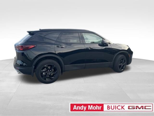 Used 2025 Chevrolet Blazer LT w/ Convenience Package FWD image 5