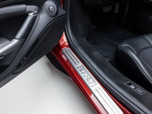 Certified 2022 Ferrari F8 Tributo RWD image 73