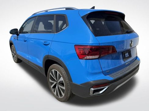 Used 2022 Volkswagen Taos SE image 4