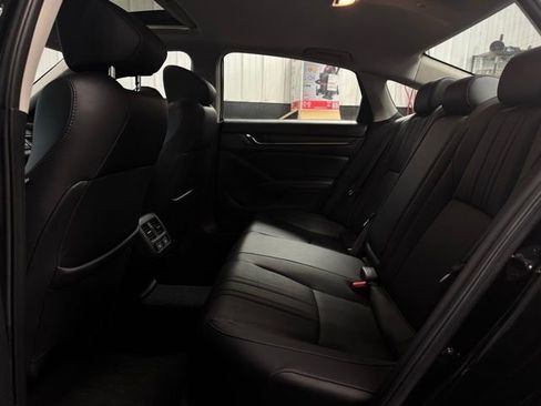 Used 2021 Honda Accord EX-L image 17