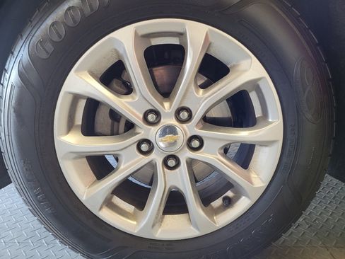 Used 2020 Chevrolet Equinox LS FWD image 31