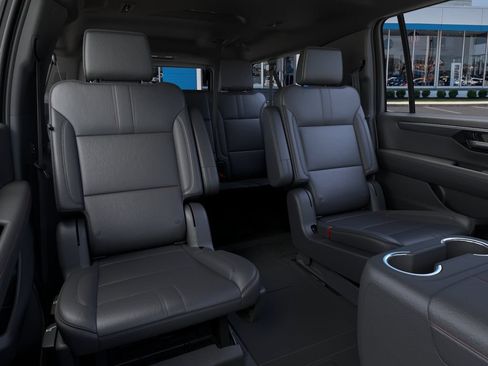 New 2026 Chevrolet Suburban RST w/ RST Capability Package AWD/4WD image 17