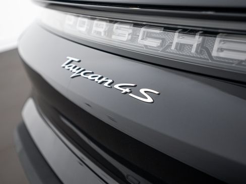 Certified 2025 Porsche Taycan 4S AWD/4WD image 26