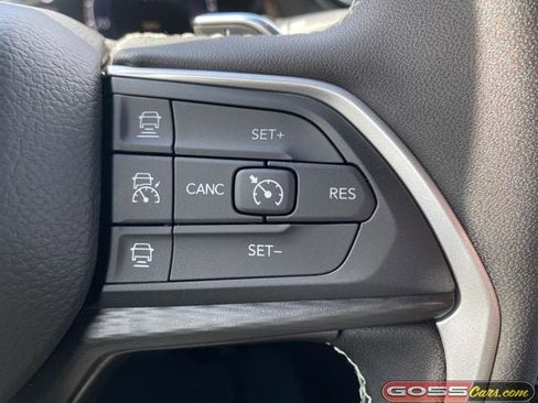 New 2026 Jeep Grand Cherokee Laredo image 18