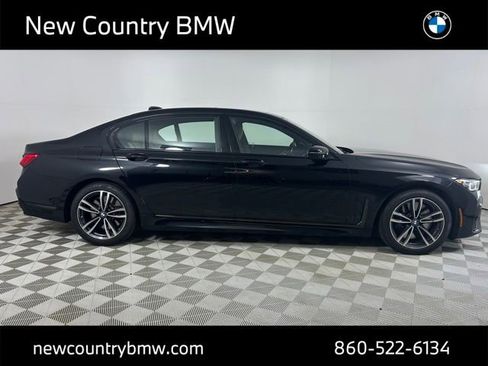 Used 2022 BMW 750i xDrive w/ Executive Package AWD/4WD image 8