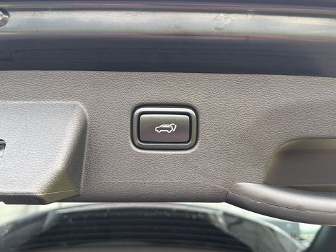 Used 2025 Kia Sportage SX FWD image 37