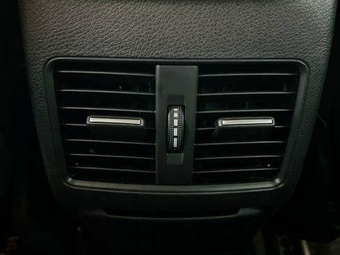 Used 2019 Mercedes-Benz CLA 250 image 17