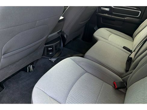 Used 2024 RAM 2500 Big Horn AWD/4WD image 13