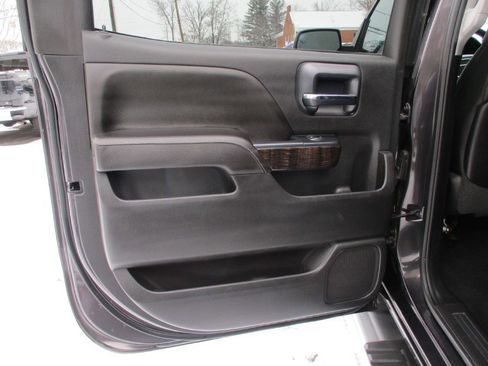 Used 2015 GMC Sierra 2500 Denali w/ Suspension Package, Off-Road image 33