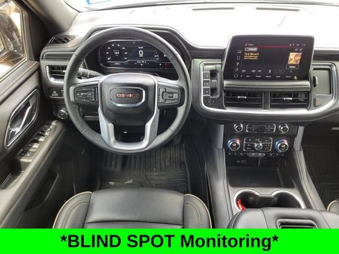 Used 2024 GMC Yukon SLT w/ SLT Luxury Package RWD image 12