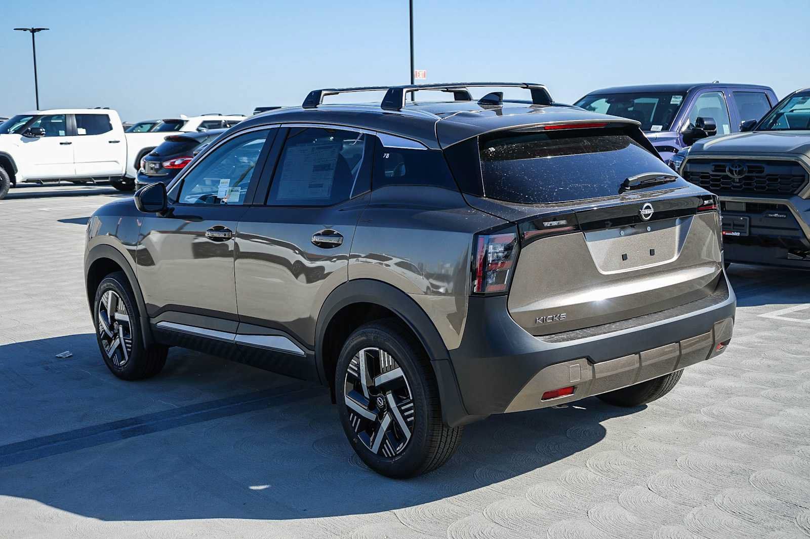 New 2027 Nissan Kicks SV FWD image 6