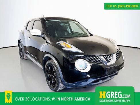Used 2017 Nissan Juke SV image 1