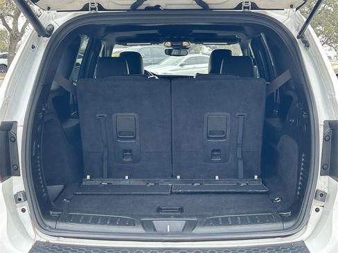 Used 2024 Dodge Durango GT image 15