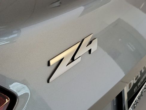 Used 2026 BMW Z4 M40i w/ Premium Package RWD image 5
