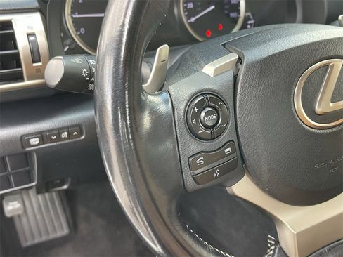Used 2016 Lexus IS 200t image 22