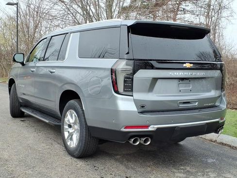 New 2026 Chevrolet Suburban Premier w/ Sun And Tow Package AWD/4WD image 4