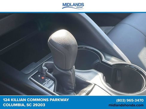 Used 2019 Toyota Camry LE FWD image 28