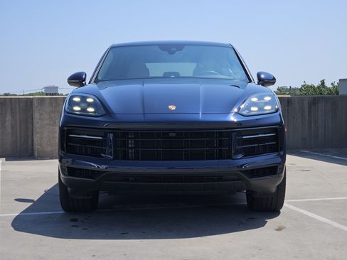 Certified 2026 Porsche Cayenne Coupe AWD/4WD image 11