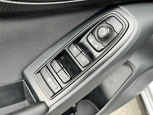 Used 2019 Subaru Crosstrek 2.0i Premium w/ Eyesight System AWD/4WD image 16