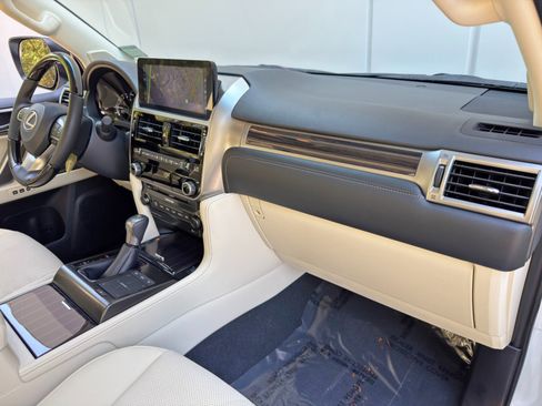 Used 2022 Lexus GX 460 Premium AWD/4WD image 15