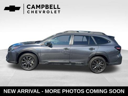 Used 2025 Subaru Outback Onyx Edition AWD/4WD image 2
