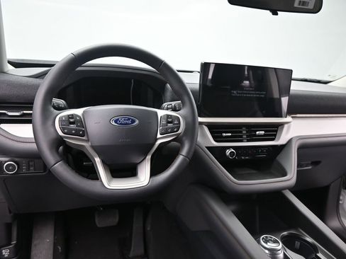 New 2026 Ford Explorer Active w/ Active Comfort Package RWD image 12