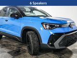 New 2025 Volkswagen Taos SE image 3