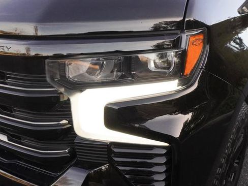 Used 2024 Chevrolet Silverado 1500 High Country w/ Midnight Edition image 34