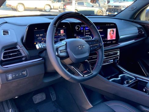 Certified 2024 Chevrolet Traverse RS w/ LPO, Floor Liner Package image 17