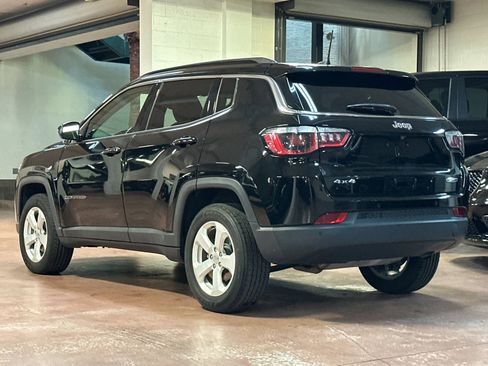 Used 2019 Jeep Compass Latitude w/ Cold Weather Group image 3