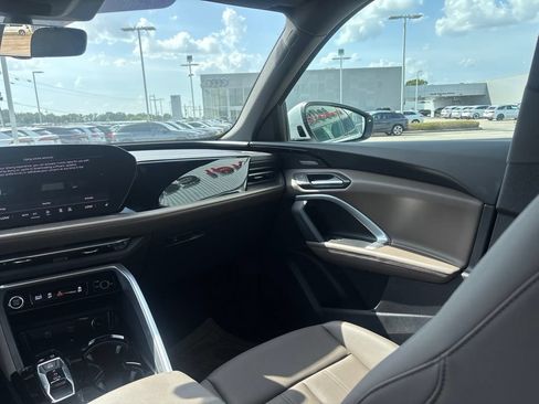 Used 2025 Audi Q5 Premium Plus w/ Premium Plus AWD/4WD image 20