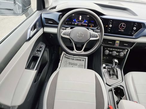 Used 2024 Volkswagen Taos SE image 10