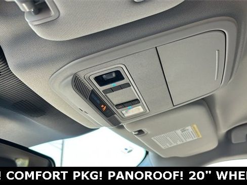 New 2025 Ford Explorer Active w/ Active Comfort Package image 20