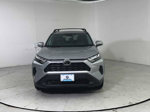 Used 2022 Toyota RAV4 XLE image 6