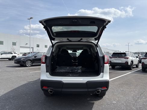 New 2026 Subaru Ascent Limited image 11