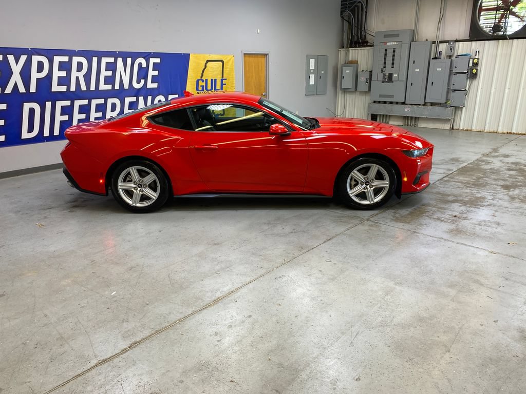 Used 2026 Ford Mustang Premium RWD image 8