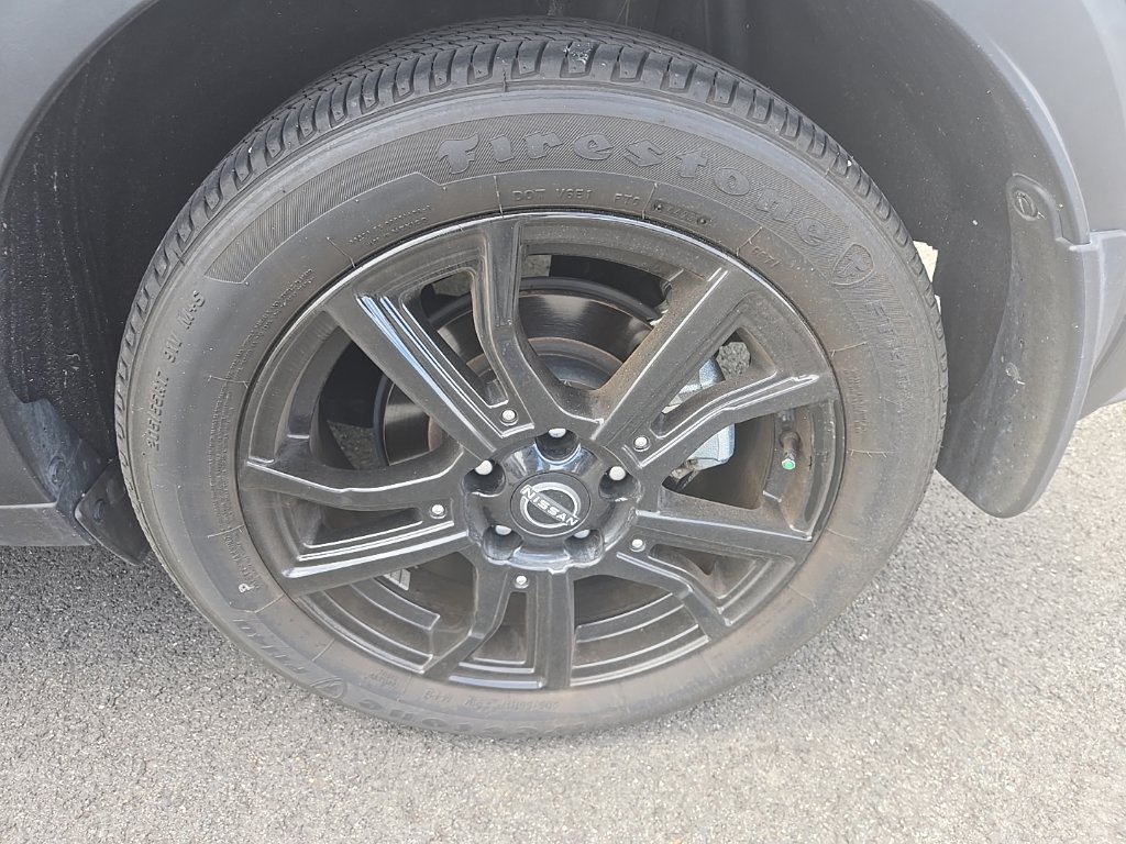 Used 2024 Nissan Kicks SR w/ SR Premium Package FWD image 10