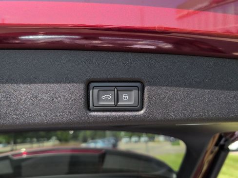 New 2025 Audi Q5 Premium Plus image 32