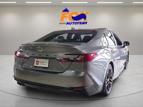 Certified 2025 Toyota Camry SE image 5